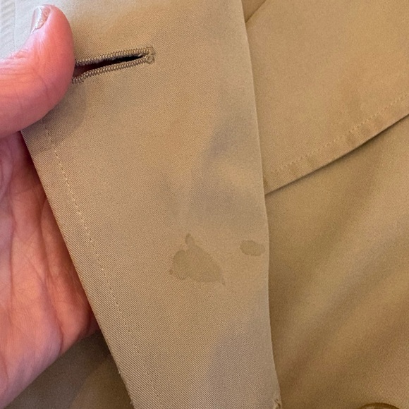 Vintage Burberry Trench Coat with Removable Wool Liner and Classic Check Lining - Picture 15 of 16